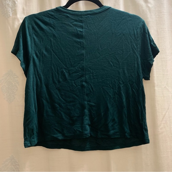 PS Basics by Pacsun 
Forest Green Ribbed Cropped T-Shirt NWT - Picture 3 of 10